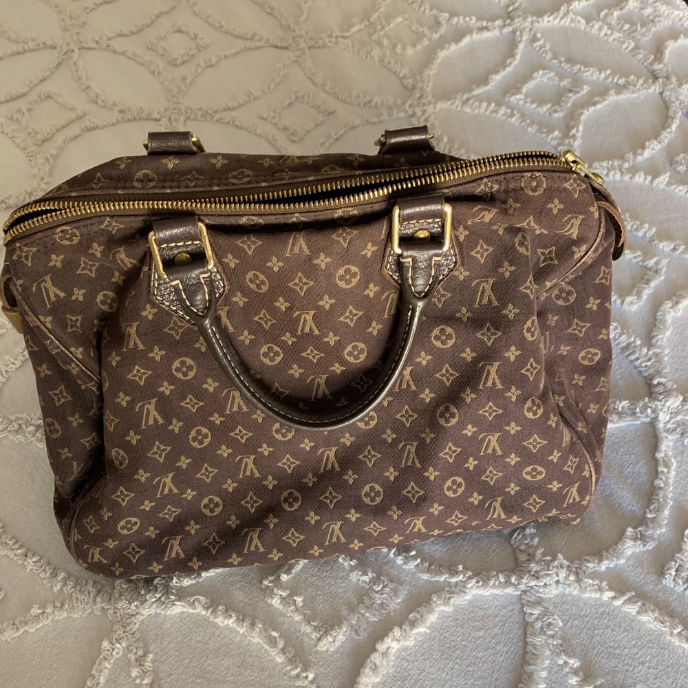 Louis Vuitton Speedy